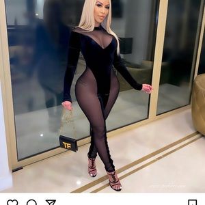 Poshbyv Velvet jumpsuit